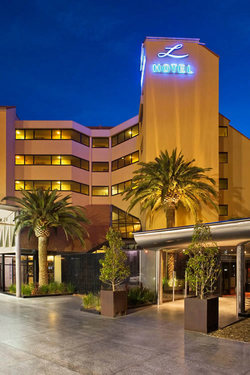 Lakes Resort Hotel - Tourism Gold Coast