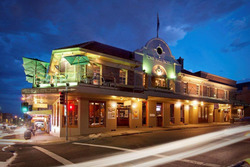 Town Hall Hotel - Tourism Gold Coast